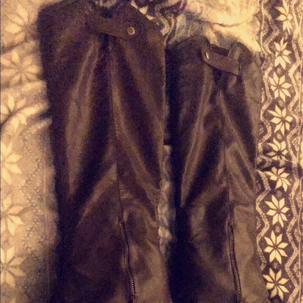 Brown not rated overlap boots